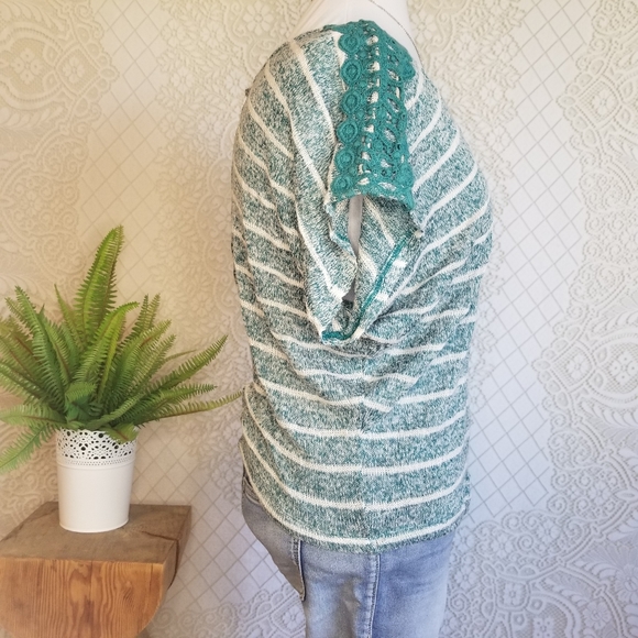 Striped Light Knit Top - Picture 3 of 8